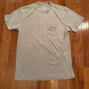 Southern Marsh light gray shirt with red and navy logo men’s size large